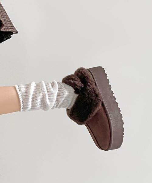 Shoes in Closet（シューズインクローゼット）の「軽量厚底 2WAY ファーベルト付 ボア ムートン サボ スリッポン 6495（スリッポン・レディース・ダークブラウン/ブラック/ライトベージュ/ブラウン系その他・S/M/L/LL）」の13枚目の写真