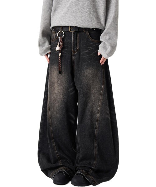 NEW GENTLEMAN（ニュージェントルマン）の「モンスーンデニム ワイドバギー バルーン バレル パンツ（デニムパンツ・メンズ・ブラック・S/M/L）」の5枚目の写真