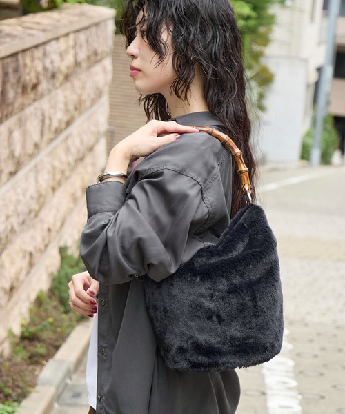 marco masi(マルコマージ)の「【MARCO MASI】エコファーバッグ-ECO-VI BAMBU BAG(ハンドバッグ・レディース・ブラック・FREE)」の12枚目の写真
