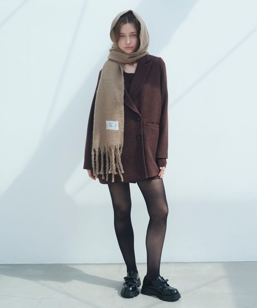 Heather（ヘザー）の「ボリュームフリンジマフラー　 590684（マフラー・レディース・レッド/アイボリー/チャコールグレー/ベージュ・ONE SIZE）」の7枚目の写真