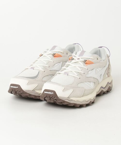 MIZUNO(ミズノ )の「ミズノ ウエーブムジンTL WAVE MUJIN TL(スニーカー・メンズ・サンドグレー・25.5cm/26.0cm/26.5cm/27.0cm/28.0cm/30.0cm/25.0cm/27.5cm/29.0cm/28.5cm)」の1枚目の写真