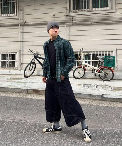 DNSR(ディーエヌエスアール)の「マルチダートバミューダデニムパンツインディゴ(その他パンツ・メンズ・その他・SMALL/MEDIUM/LARGE/X-LARGE)」の8枚目の写真