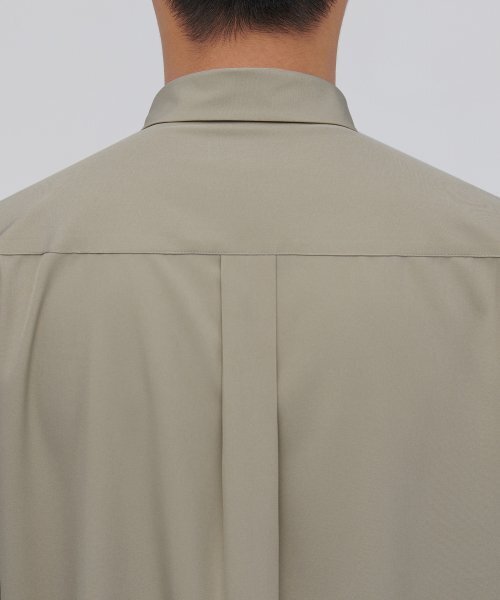 MUSINSA STANDARD（ムシンサスタンダード）の「リラックスフィットシルキーシャツ[ダスティベージュ]（シャツ/ブラウス・メンズ・その他・SMALL/MEDIUM/LARGE/X-LARGE/XX-LARGE）」の5枚目の写真