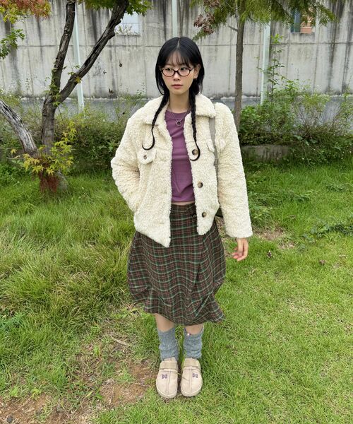 CHASECULT(チェイスカルト)の「女性ボアカラー半コート-オートミール(ムートンコート・レディース・オートミール・90/85)」の19枚目の写真