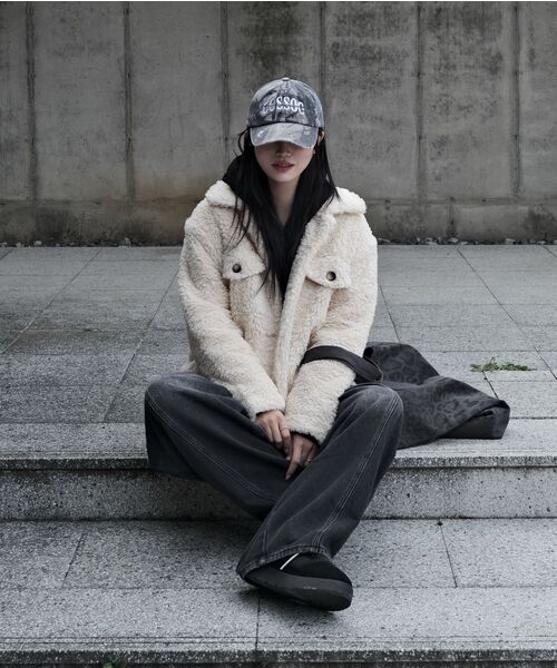 CHASECULT(チェイスカルト)の「女性ボアカラー半コート-オートミール(ムートンコート・レディース・オートミール・90/85)」の14枚目の写真