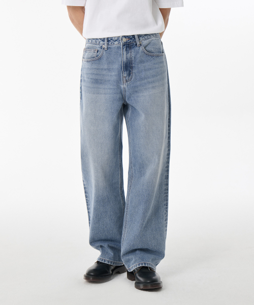 MUSINSA STANDARD（ムシンサスタンダード）の「カモンブラシ ワイドデニムパンツ [ライトインディゴ]（デニムパンツ・メンズ・その他・42/36/34/32/30/31/33/26/27/28/29/40/38）」の3枚目の写真