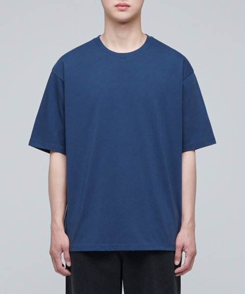MUSINSA STANDARD（ムシンサスタンダード）の「スーピマリラックスドクルーネックTシャツ[ミッドナイトブルー]（Tシャツ/カットソー・メンズ・その他・SMALL/MEDIUM/LARGE/X-LARGE/XX-LARGE）」の2枚目の写真