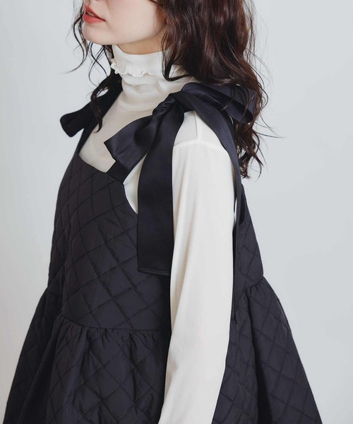 PICCIN PERLA（ピッチンペルラ）の「キルティングリボンミニワンピース（ワンピース・レディース・ブラック/オフホワイト・M）」の5枚目の写真