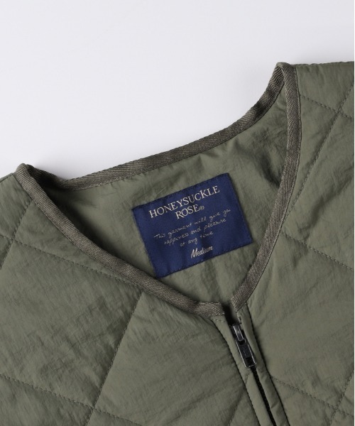 Right-on（ライトオン）の「【HONEYSUCKLE ROSE】中綿キルティングジャケット (軽量 / 保温性 / リラックススタイリング)（ミリタリージャケット・レディース・オフホワイト/ブラック/オリーブ・M/L）」の17枚目の写真