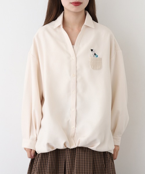 Quelle Chance(ケルシャンス)の「靴下猫刺繍タックシャツ(シャツ/ブラウス・レディース・チャコールグレー/グリーン/キナリ・M/L)」の16枚目の写真