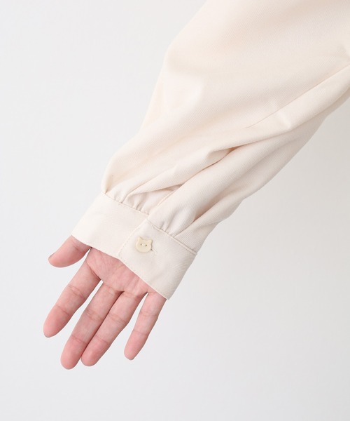 Quelle Chance(ケルシャンス)の「靴下猫刺繍タックシャツ(シャツ/ブラウス・レディース・チャコールグレー/グリーン/キナリ・M/L)」の22枚目の写真