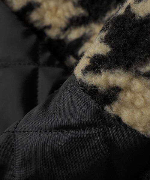 SHIPS any（シップス エニィ）の「FARFIELD ORIGINAL: フリース コンビ キルティングコート（その他アウター・メンズ・キャメル/ブラック・MEDIUM/LARGE）」の11枚目の写真