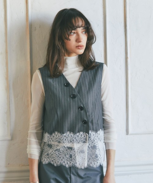 ARVELLIA(アルベリア)の「LACE EDGE VEST(ベスト・レディース・ブラック/ストライプ・M)」の2枚目の写真