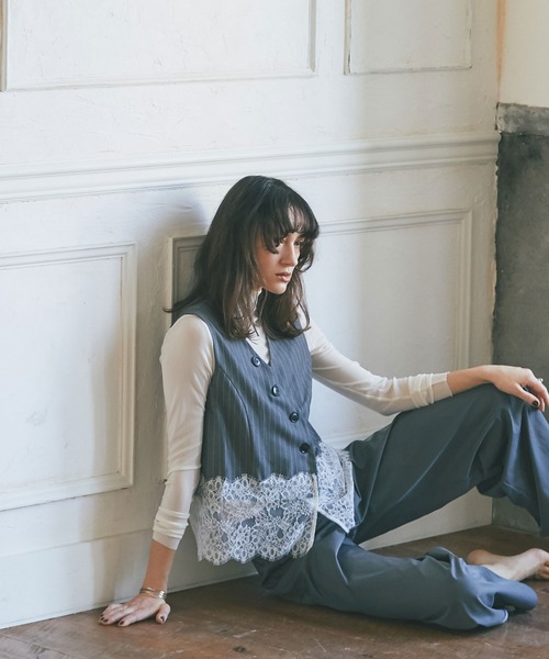 ARVELLIA(アルベリア)の「LACE EDGE VEST(ベスト・レディース・ブラック/ストライプ・M)」の8枚目の写真