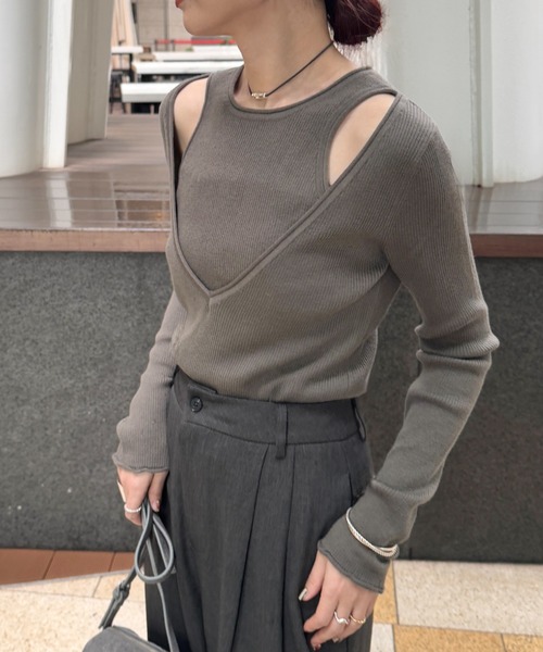 FMiBL（ファミル）の「SELECT by CREAM　レイヤードリブニット（ニット/セーター・レディース・チャコールグレー/ブラウン/ブラック・FREE）」の4枚目の写真