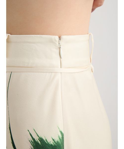 MIESROHE（ミースロエ）の「ベルテッドナロースカート（スカート・レディース・ブラック/アイボリー・1/0）」の11枚目の写真