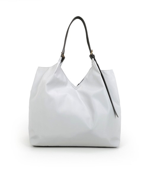 T・S・L（ティーエスエル）の「ベルトハンドルＶカットトートバッグ【詳細動画あり】（トートバッグ・レディース・グレー/グレイッシュベージュ/ブラック・FREE）」の8枚目の写真