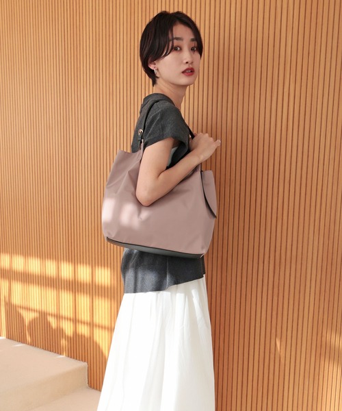 T・S・L（ティーエスエル）の「ベルトハンドルＶカットトートバッグ【詳細動画あり】（トートバッグ・レディース・グレー/グレイッシュベージュ/ブラック・FREE）」の19枚目の写真