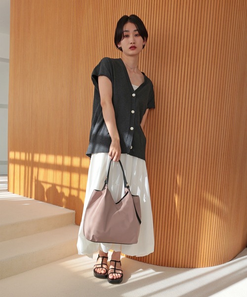 T・S・L（ティーエスエル）の「ベルトハンドルＶカットトートバッグ【詳細動画あり】（トートバッグ・レディース・グレー/グレイッシュベージュ/ブラック・FREE）」の21枚目の写真