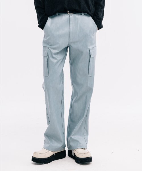 VASTIC(バスティック)の「レザーカーゴパンツ_スカイブルー(その他パンツ・メンズ・その他・MEDIUM/X-LARGE/LARGE)」の1枚目の写真