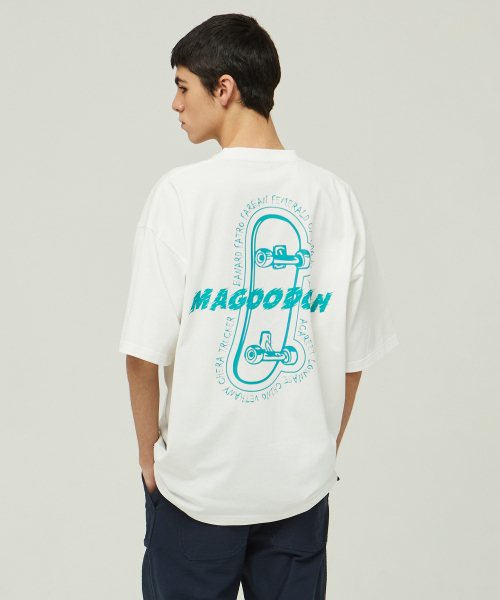MAGOODGAN(メックウッドガン)の「スウェグバー3578 スケートボード オーバーサイズ オフホワイト 半袖Tシャツ(Tシャツ/カットソー・レディース・その他・SMALL/MEDIUM/LARGE/X-LARGE)」の1枚目の写真