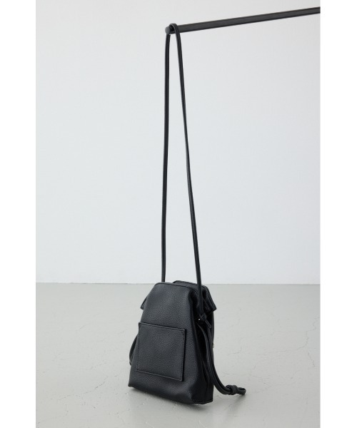 AZUL by moussy（アズールバイマウジー）の「モチーフスタッズドローストリングバッグ（ショルダーバッグ・レディース・ダークグリーン/ブラック/グレイッシュベージュ・FREE）」の10枚目の写真