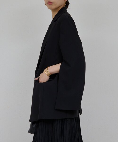 GALLARDAGALANTE（ガリャルダガランテ）の「【手洗い可】スリットスリーブジャケット（ベスト・レディース・グレイッシュベージュ/ブラック・FREE）」の16枚目の写真