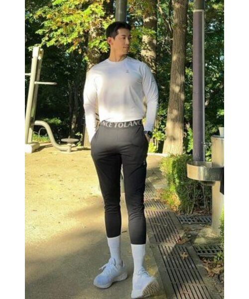 TOLANCE（トランス）の「アクティブトレーニングロングスリーブ - ホワイト（Tシャツ/カットソー・メンズ・その他・X-LARGE/MEDIUM/LARGE）」の6枚目の写真