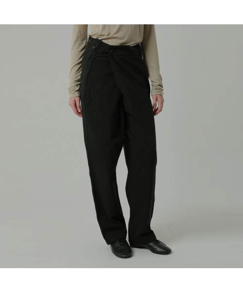 NAYRO（ネイロ）の「ラップタブツイルパンツブラック（その他パンツ・レディース・その他・SMALL/MEDIUM）」の2枚目の写真