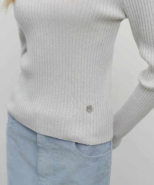MARITHE + FRANCOIS GIRBAUD(マリテフランソワジルボー)の「W BALCLAVA HOODIE SLIM KNIT(ニット/セーター・レディース・ライトオリーブ/ライトグレー・SMALL/MEDIUM)」の8枚目の写真