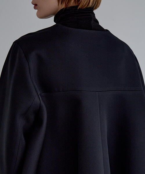 新品タグ付 LE PHIL ルフィル エアートリプルクロスバックフレアジャケット ◇エアートリプルクロスバックフレアジャケット（ノーカラーコート