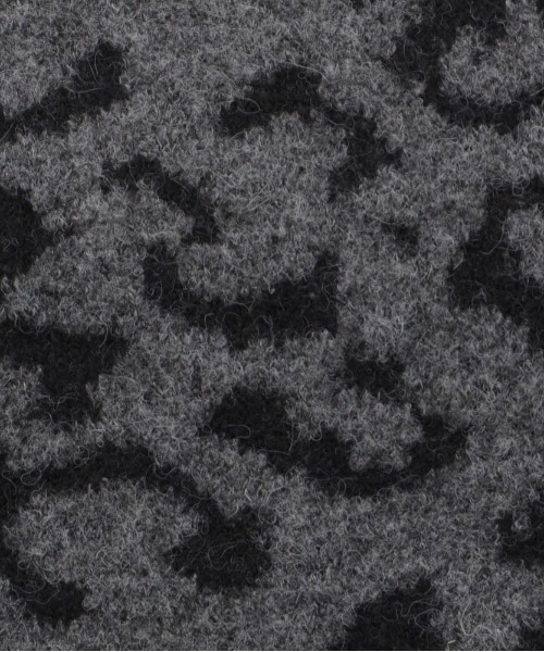 CavariA（キャバリア）の「『CavariA/キャバリア』ヒョウ柄ニットクルーネック（ニット/セーター・メンズ・グレー/ベージュ/ブルー・L/M）」の8枚目の写真