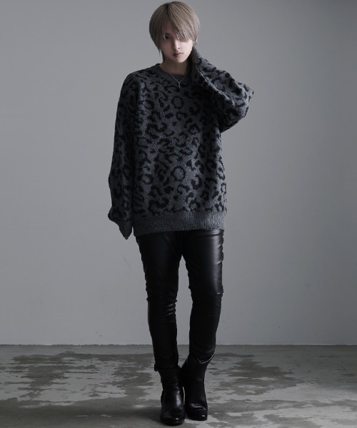 CavariA（キャバリア）の「『CavariA/キャバリア』ヒョウ柄ニットクルーネック（ニット/セーター・メンズ・グレー/ベージュ/ブルー・L/M）」の16枚目の写真