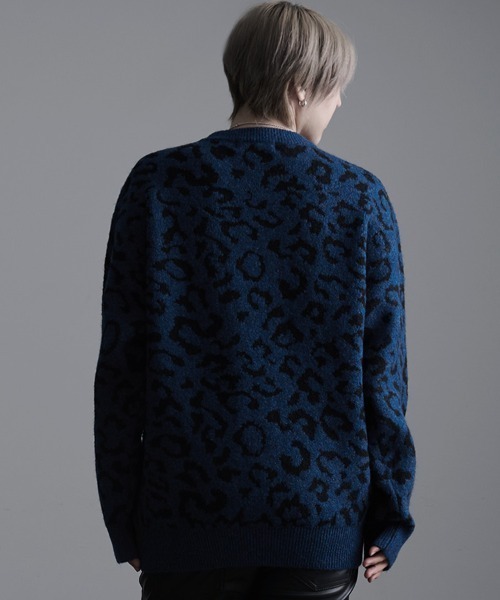 CavariA（キャバリア）の「『CavariA/キャバリア』ヒョウ柄ニットクルーネック（ニット/セーター・メンズ・グレー/ベージュ/ブルー・L/M）」の19枚目の写真