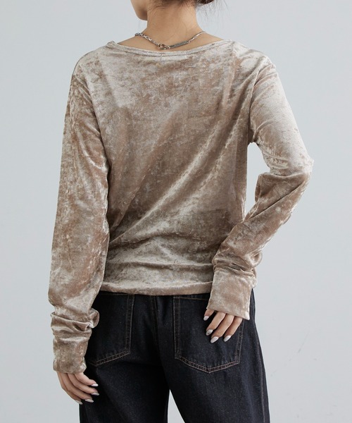 Lui's（ルイス）の「フロントシャーリングベロアプルオーバー（Tシャツ/カットソー・レディース・ブラック/ベージュ/ブラウン・FREE）」の9枚目の写真