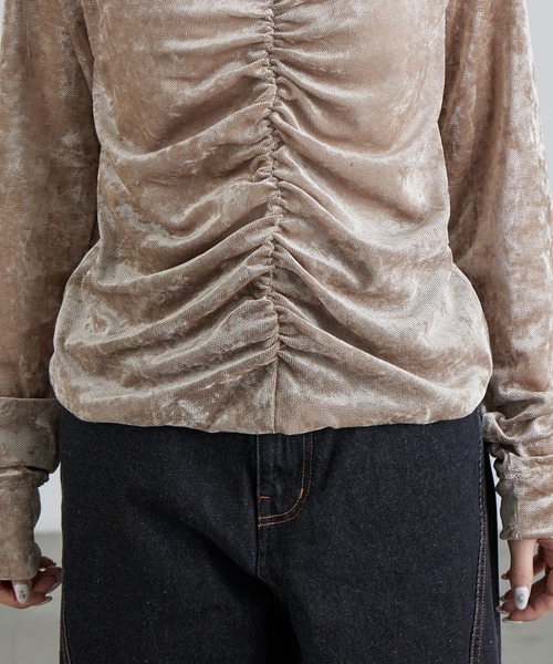 Lui's（ルイス）の「フロントシャーリングベロアプルオーバー（Tシャツ/カットソー・レディース・ブラック/ベージュ/ブラウン・FREE）」の11枚目の写真