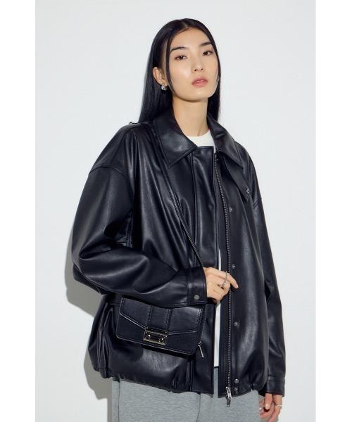 AZUL by moussy(アズールバイマウジー)の「フラップデザインウォレットバッグ(ショルダーバッグ・レディース・グレイッシュベージュ/ブラック/アンティークシルバー・FREE)」の11枚目の写真