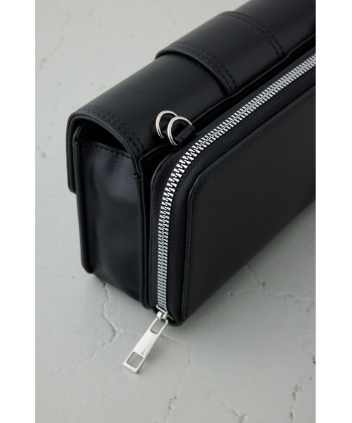 AZUL by moussy(アズールバイマウジー)の「フラップデザインウォレットバッグ(ショルダーバッグ・レディース・グレイッシュベージュ/ブラック/アンティークシルバー・FREE)」の21枚目の写真