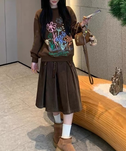 gossip!ロサンゼルス(ゴシップロサンゼルス)の「レトロ風チェーン付きプリーツカジュアル 通勤ミディスカート(スカート・レディース・ブラウン・S)」の2枚目の写真