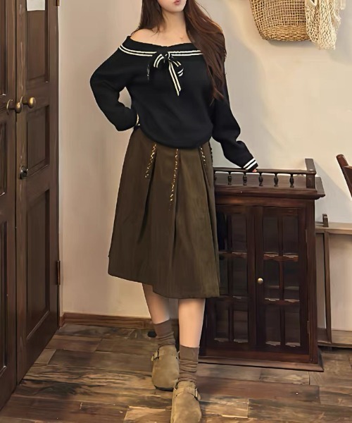 gossip!ロサンゼルス(ゴシップロサンゼルス)の「レトロ風チェーン付きプリーツカジュアル 通勤ミディスカート(スカート・レディース・ブラウン・S)」の3枚目の写真