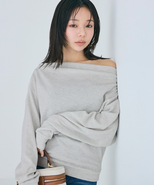 coca(coca)(コカ)の「微起毛オフショルダートップス(Tシャツ/カットソー・レディース・ホワイト/グレー・L/M/S)」の2枚目の写真