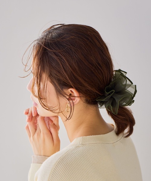 studio CLIP（スタディオクリップ）の「シアープリーツシュシュ（シュシュ・レディース・ブラック/カーキ/ブラウン系その他・FREE）」の6枚目の写真