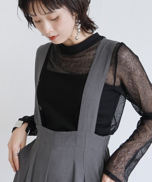 Yeoun(ヨウン)の「エアリーリネンライクワイドサロペット(サロペット/オーバーオール・レディース・チャコール/ブラック・M)」の4枚目の写真