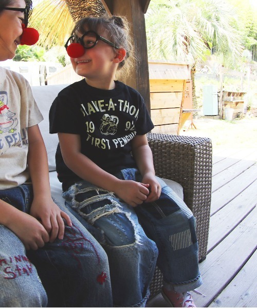 DENIM DUNGAREE(デニムダンガリー)の「FIRST PENNIE Tee(Tシャツ/カットソー・キッズ・レッド/ブラック・125/115/105)」の5枚目の写真