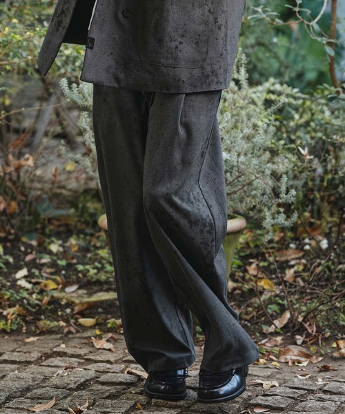 CAMBIO(カンビオ)の「mp14476- Uneven Dye Like Jacquard Two Tuck Pants 2タックパンツ(PF-261-003)(その他パンツ・メンズ・チャコール/アイボリー・L/M)」の5枚目の写真