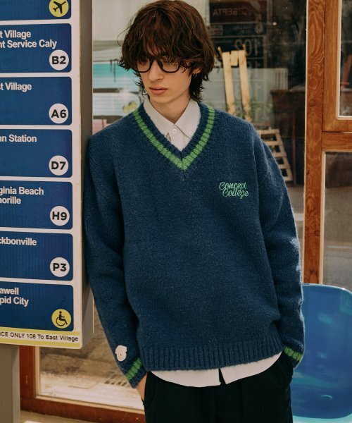CONCEPTCOLLEGE（コンセプトカレッジ）の「コバルトブルー プレピー Vネックニット [成人男女共用]（ニット/セーター・レディース・その他・LARGE/MEDIUM）」の6枚目の写真