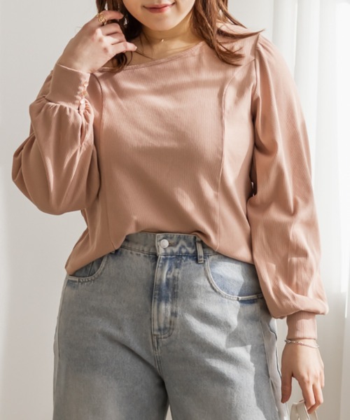 CLETTE(クレット)の「CLETTEオリジナルアシメネックリブトップス(Tシャツ/カットソー・レディース・グレー/ピンク/ブラック・3L/LL/4L)」の2枚目の写真