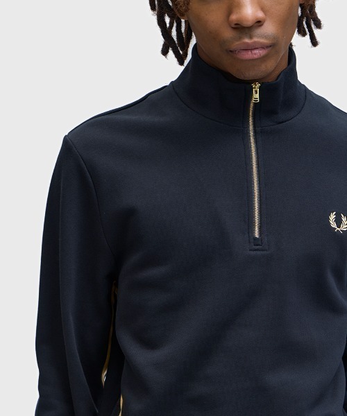 Stripe Tape Half Zip Sweatshirt／ストライプテープハーフジップ