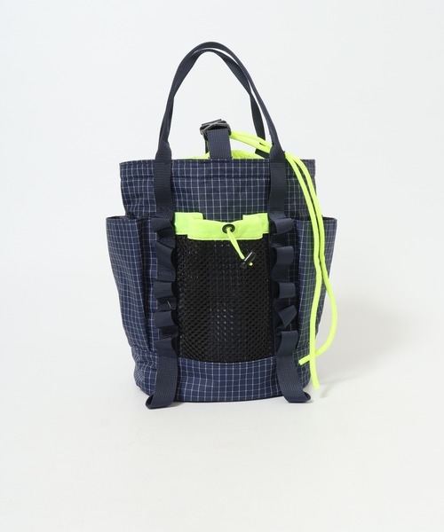 crossi(クロッシー)の「メッシュポケット リップストップ ドローストリングトート(ショルダーバッグ・レディース・ブルー/ブラック/グリーン・F)」の21枚目の写真