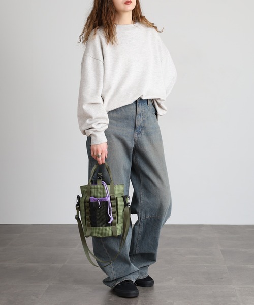 crossi(クロッシー)の「メッシュポケット リップストップ ドローストリングトート(ショルダーバッグ・レディース・ブルー/ブラック/グリーン・F)」の14枚目の写真